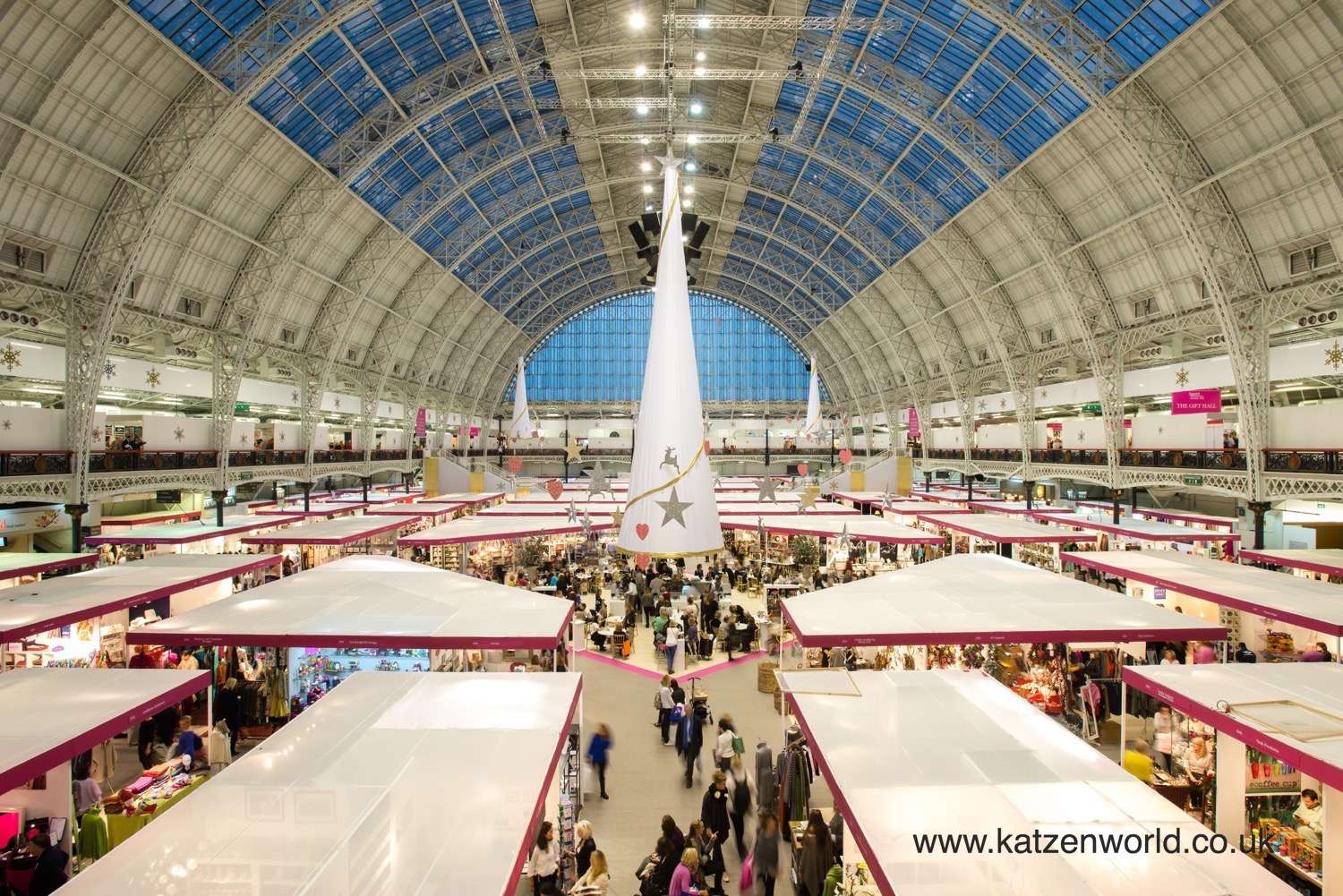 Events: The Spirit of Christmas Fair - Katzenworld