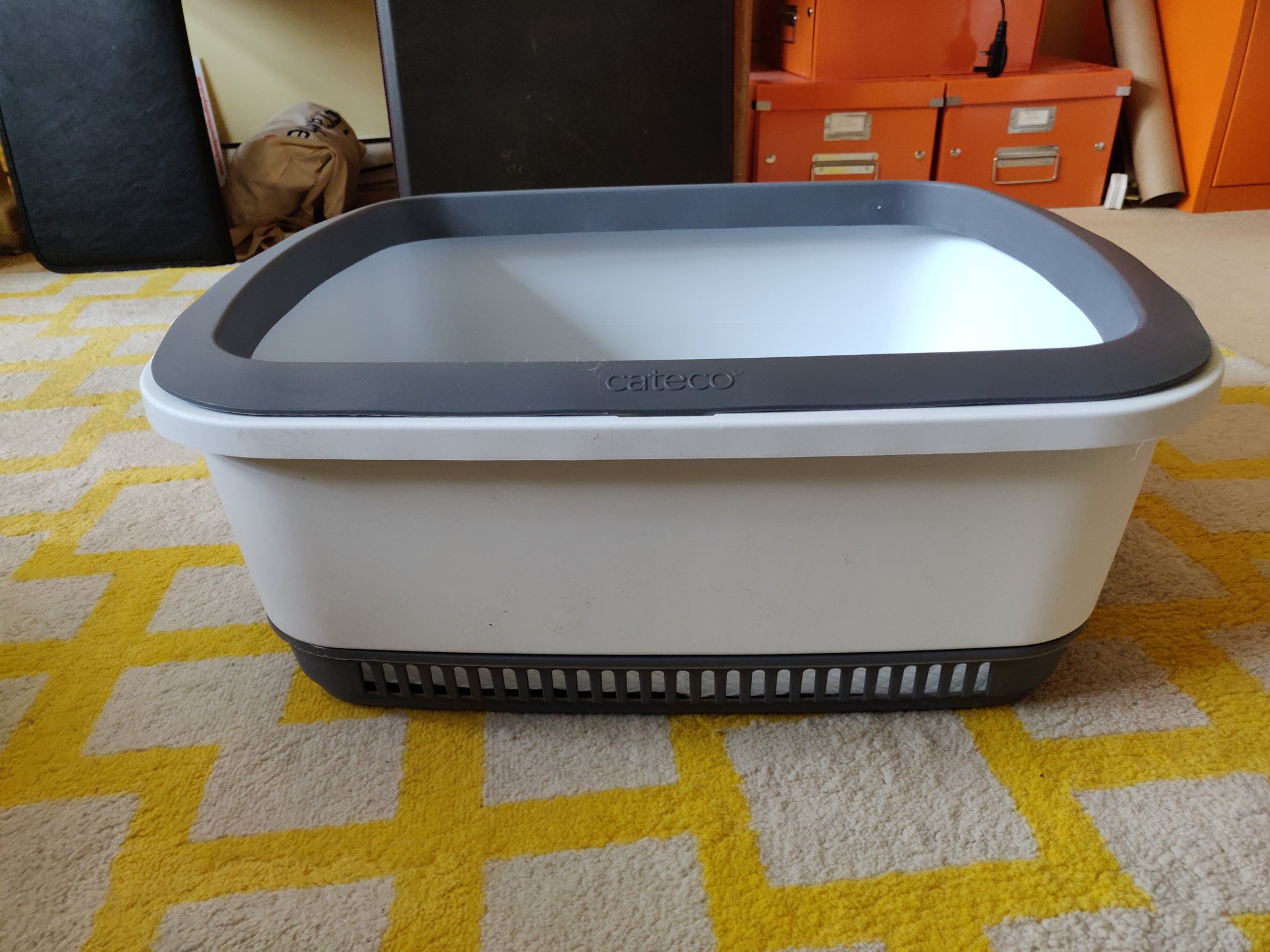 Review of the Cateco® Odour-Proof Litter Box - Katzenworld