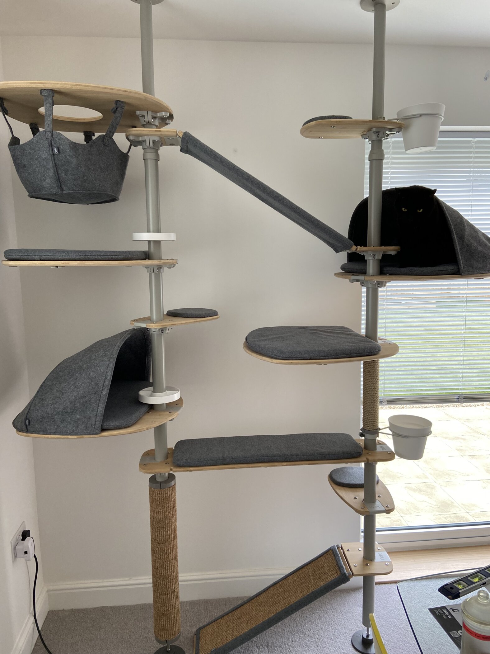 Omlet Freestyle Indoor Cat Tree - Review - Katzenworld